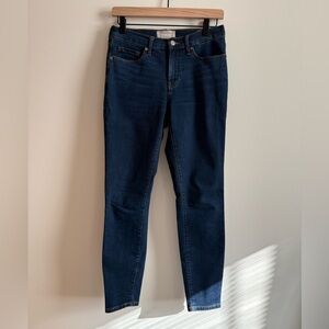 Everlane Blue Skinny Jeans Timeless Style